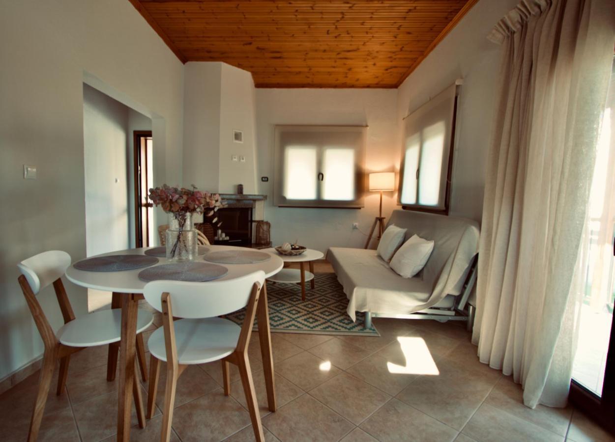 Enalio Beach House Nea Kallikrateia Exterior photo