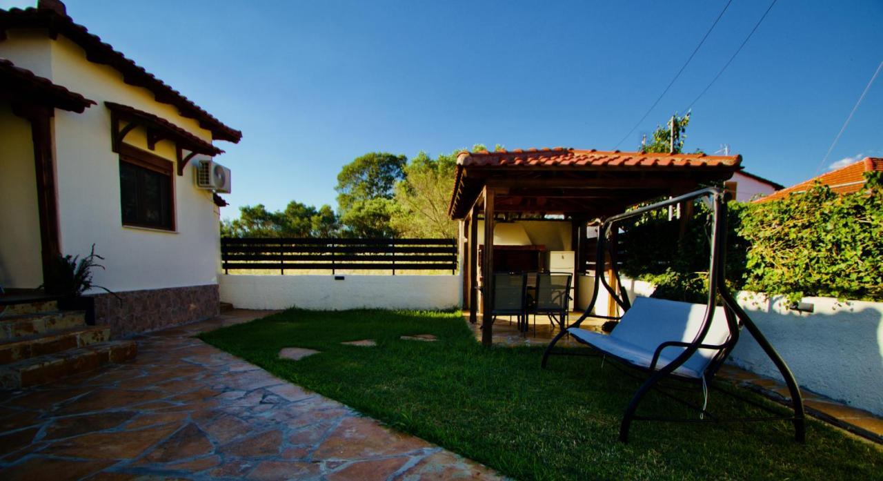 Enalio Beach House Nea Kallikrateia Exterior photo